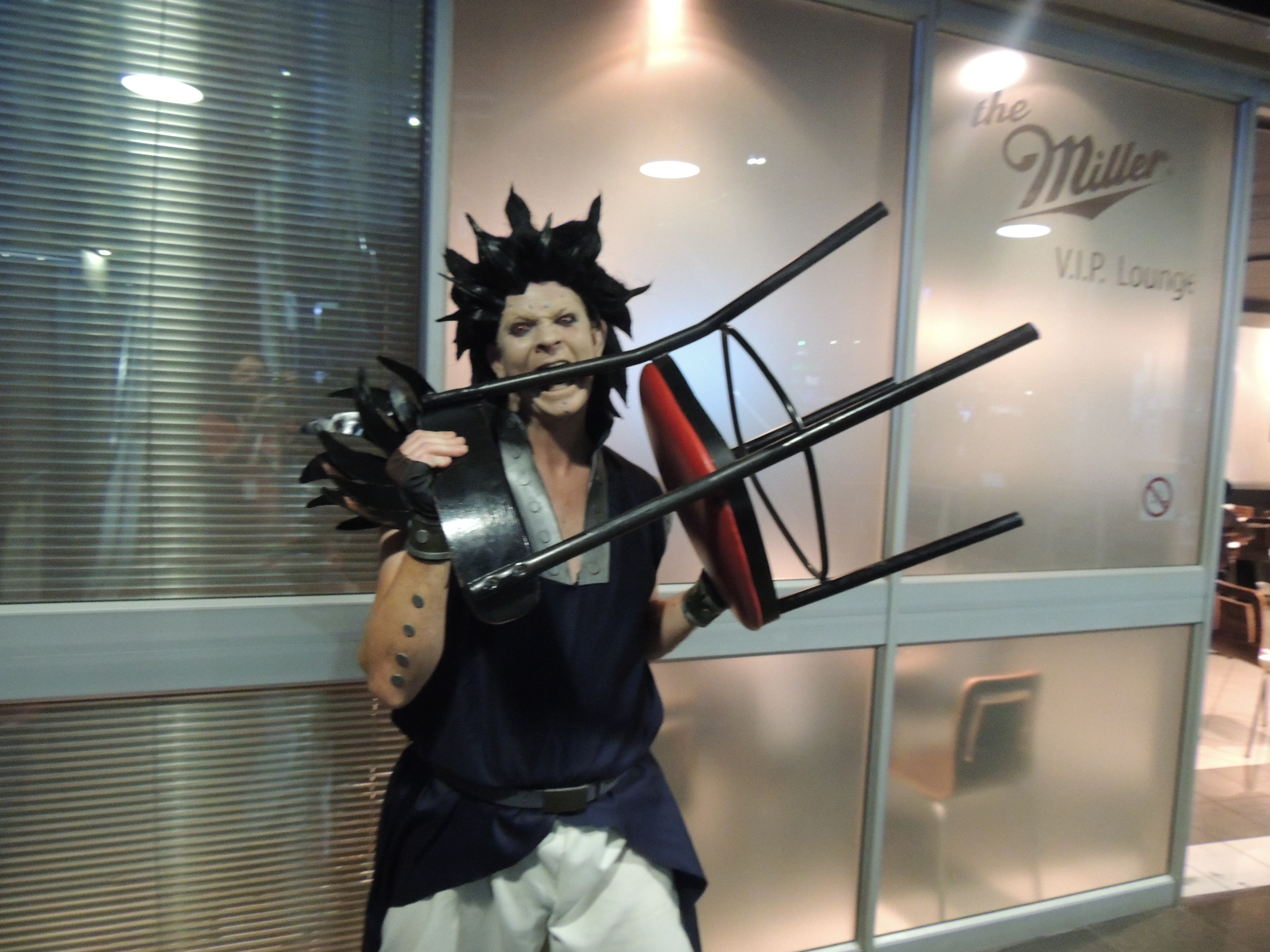 Ferdinand cosplaying Gajeel from Fairytale.